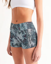 Load image into Gallery viewer, WINTER CAMO YOGA SHORTS
